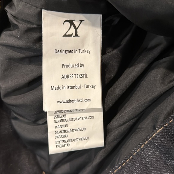 2Y Premium Denim Coat - Picture 6 of 7